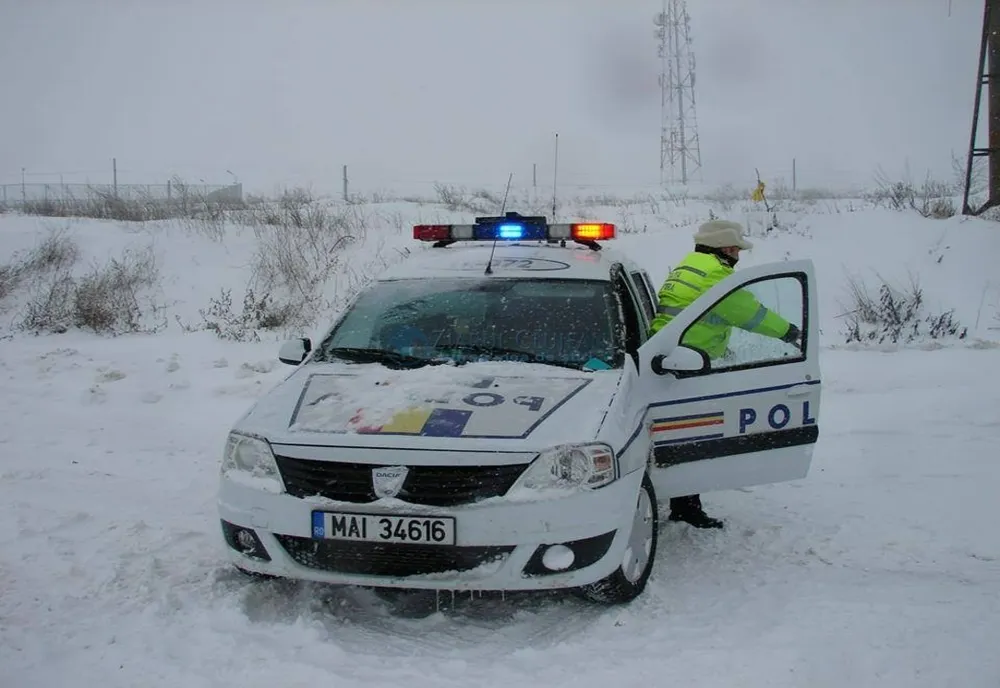 Trafic rutier în condiții de iarnă! Recomandările polițiștilor!