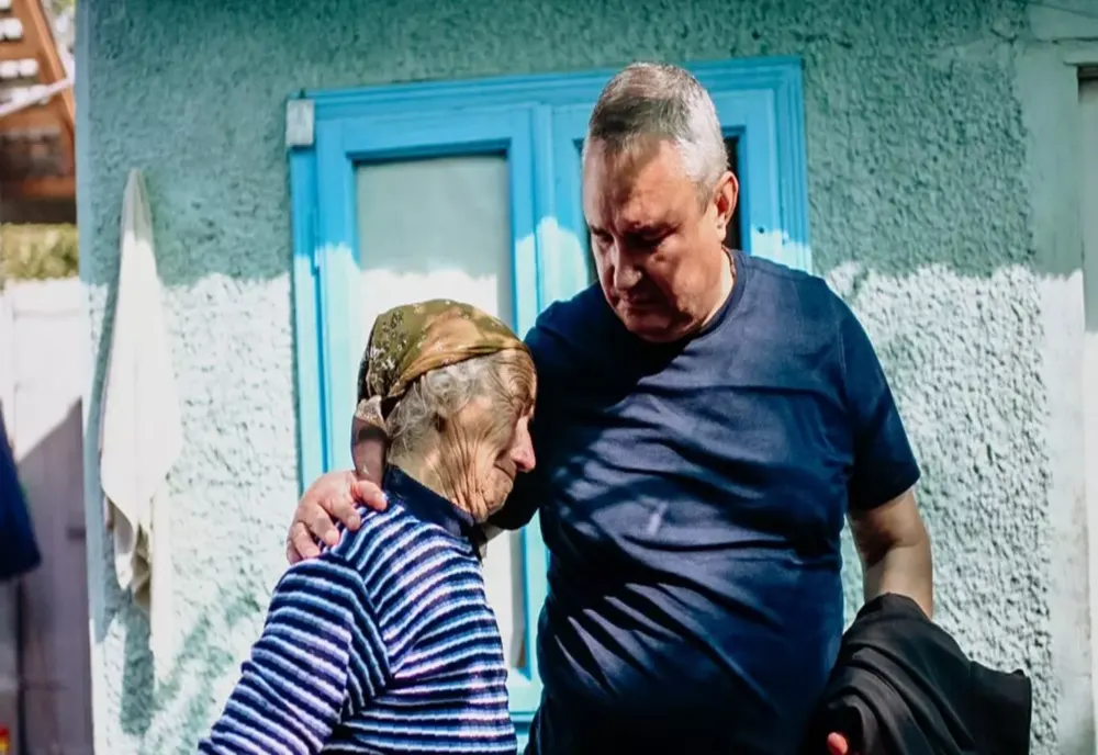 LIDERII PNL, ALĂTURI DE OAMENII AFECTAȚI DE INUNDAȚII. ANDREI BACIU (PNL): ORICE GEST SAU AJUTOR, MIC SAU MARE, CONTEAZĂ