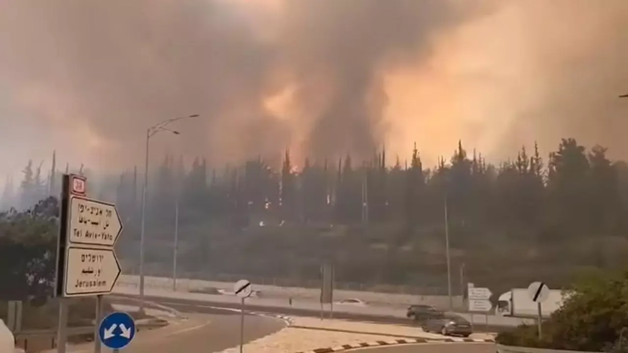 Șapte răniți în regiunea Ierusalim după tiruri de rachete iraniene