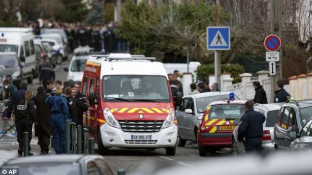 Explozie la o şcoală evreiască din Amsterdam