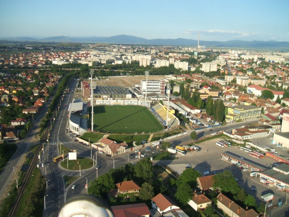 stadionul tineretului