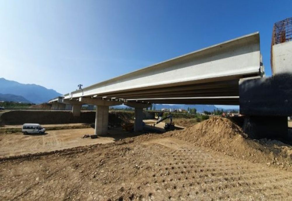 Trafic deviat la ieșirea din Râșnov