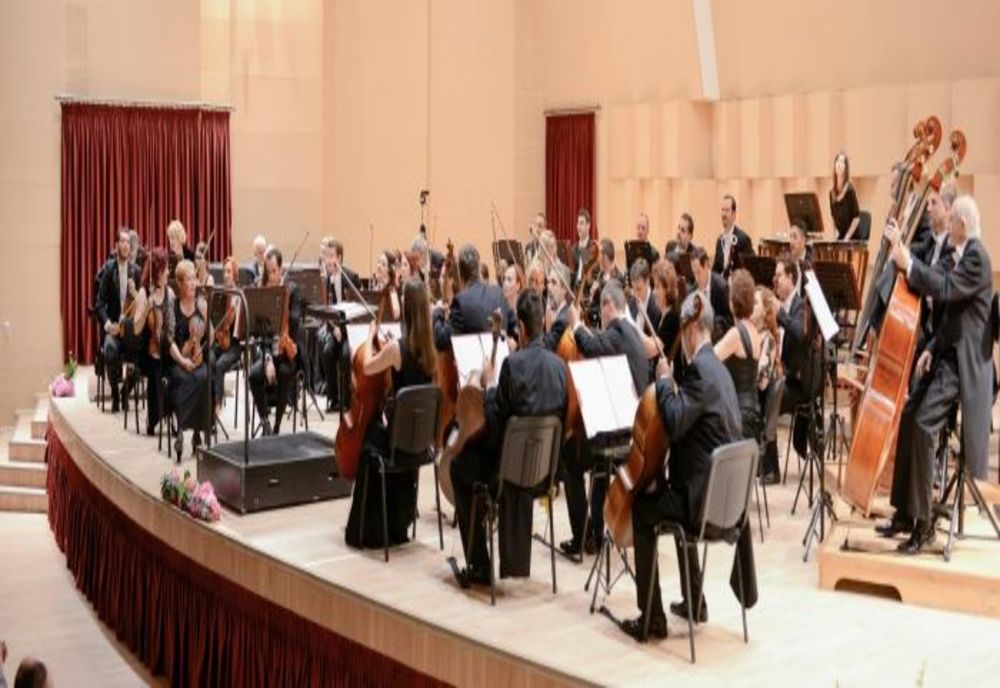 Concert online dedicat sărbătorilor de iarnă, la Filarmonica Brașov