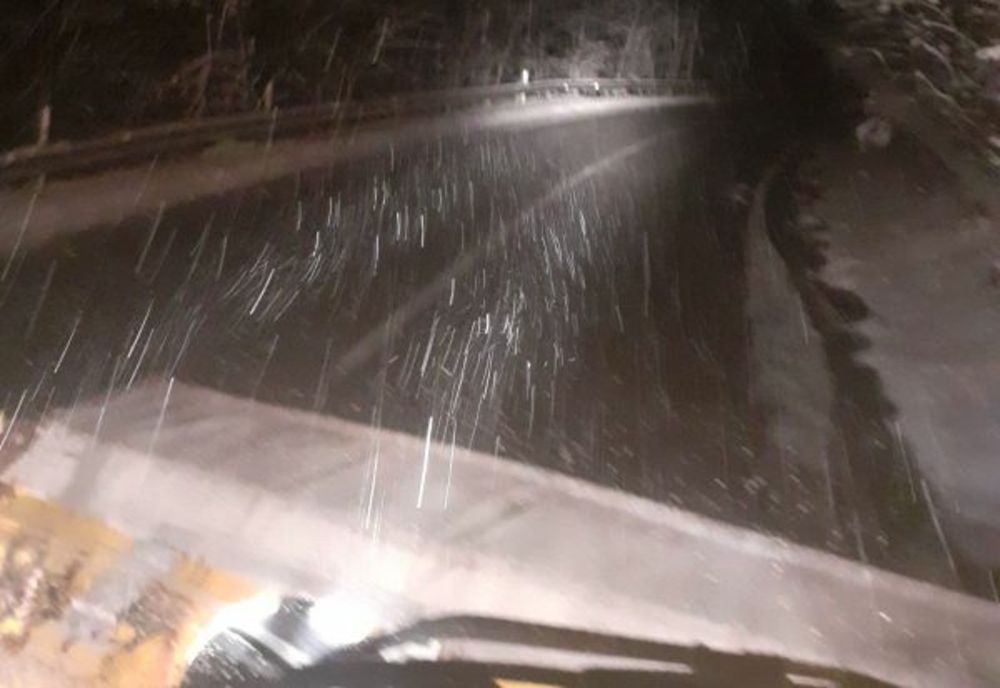 Iarnă în toată regula, pe DN1A (VIDEO)