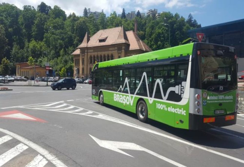 Autobuz electric pe linia 53 din municipiul Brașov