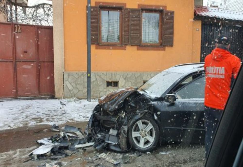 Trafic îngreunat pe DN73, din cauza unui grav accident rutier cu 6 victime!