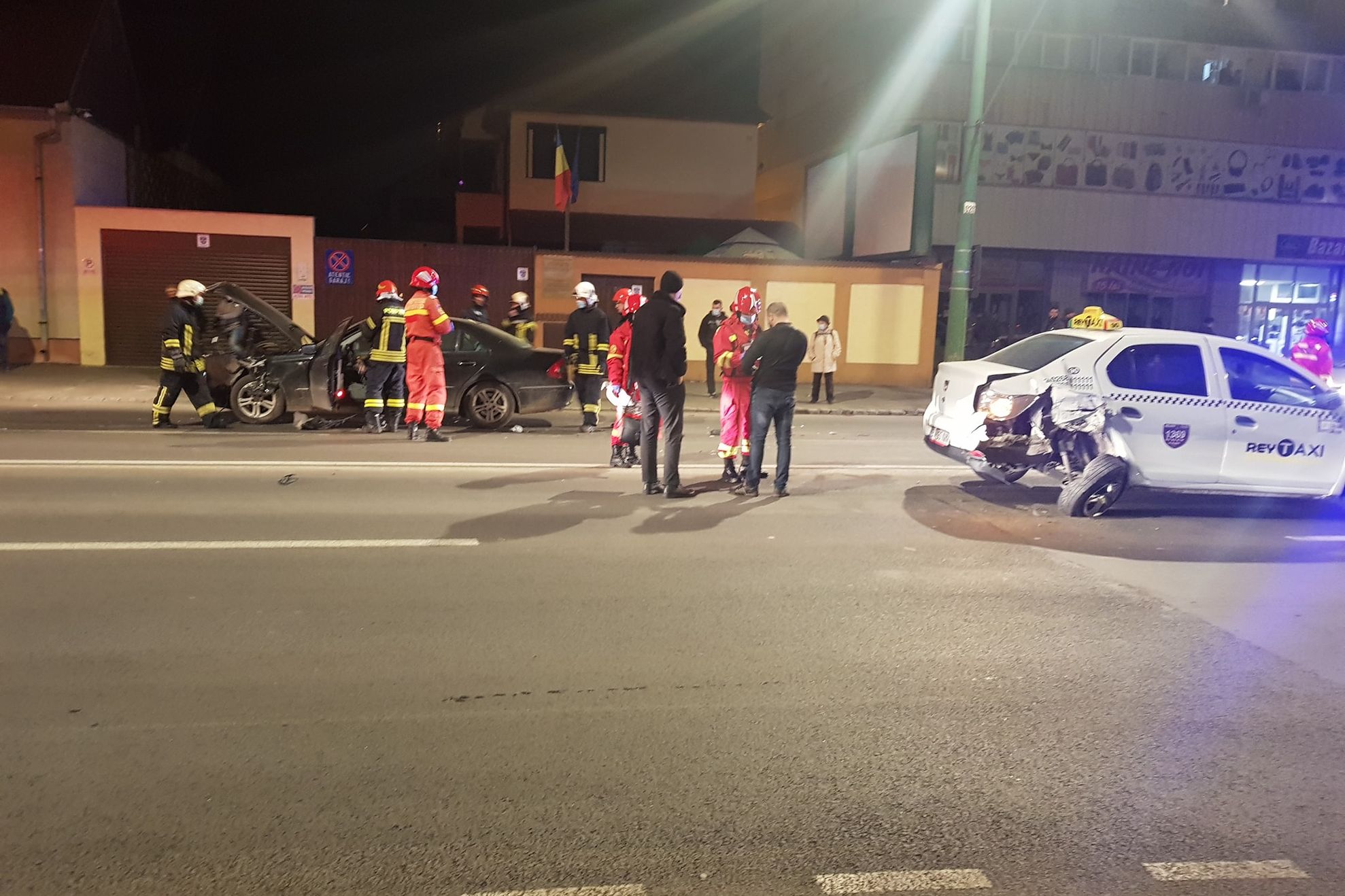 Accident cu 3 victime, la Brașov (FOTO)