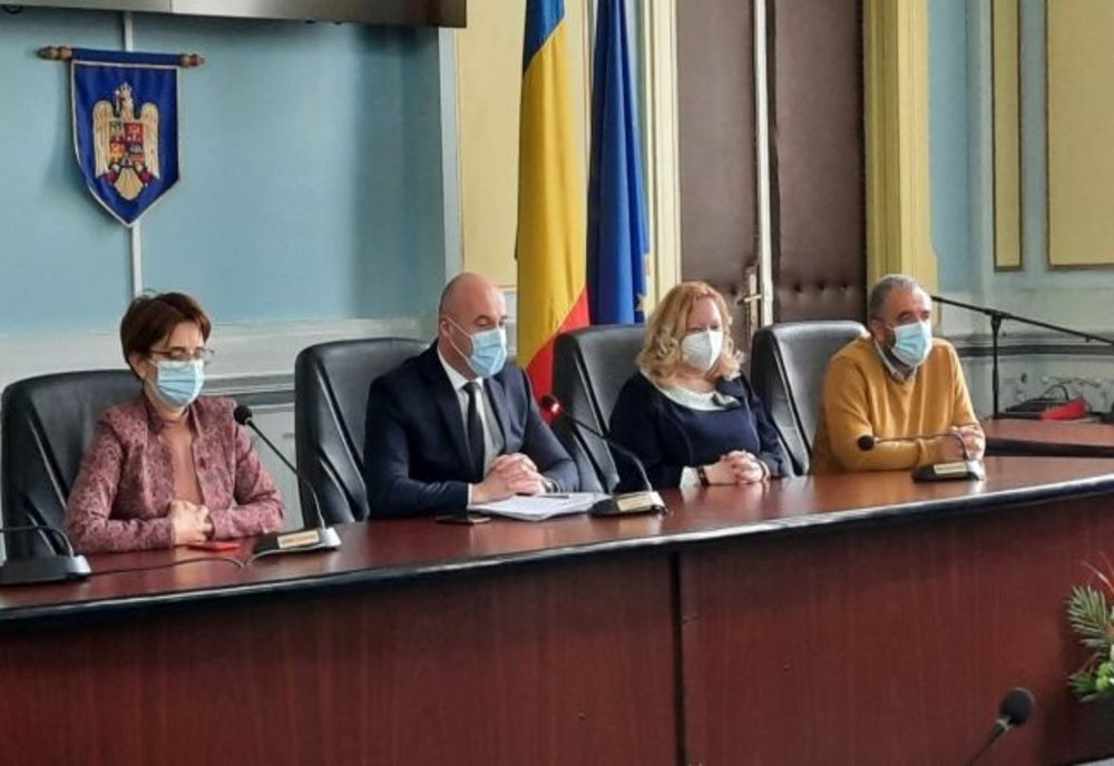 Andrea Neculau, șefa DSP Brașov: "Vaccinul anti-COVID-19 și-a dovedit eficiența 100% împotriva cazurilor grave și a deceselor"