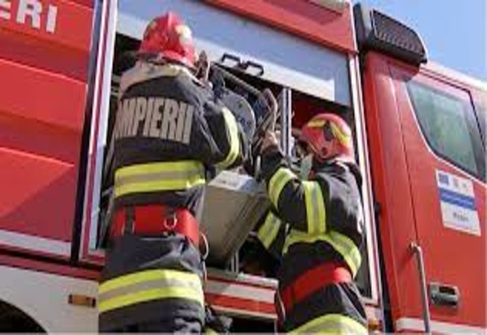 Recomandările pompierilor pentru noaptea de Înviere