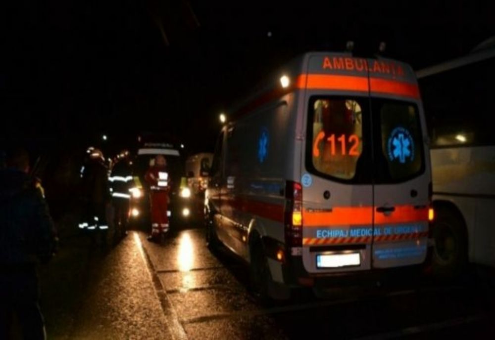 Bărbat mort după ce a căzut de la etajul al 4-lea