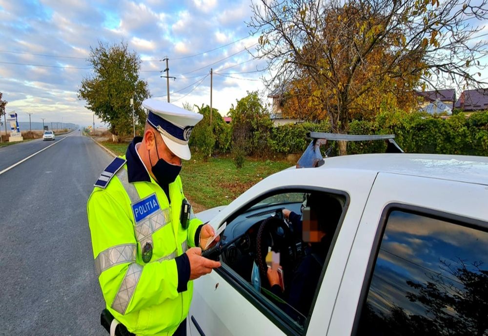 Bucureştean cercetat pentru dare de mită după ce a încercat să corupă un polițist din Râşnov