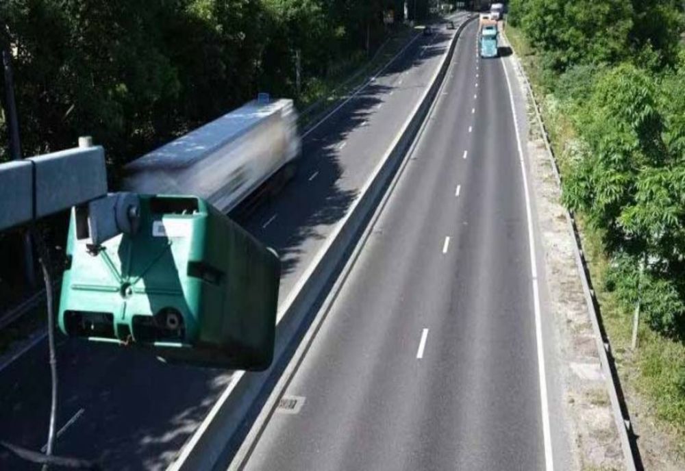 Poliția își cumpără un sistem de supraveghere video care identifică din mers numerele de înmatriculare ale mașinilor