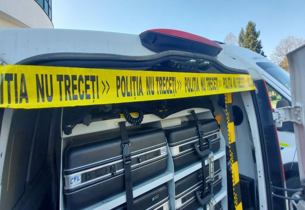 DESCOPERIRE ȘOCANTĂ ÎNTR-O CASĂ DIN BRAȘOV. BĂRBAT DECEDAT DE ANI DE ZILE, GĂSIT MUMIFICAT ÎN CASĂ