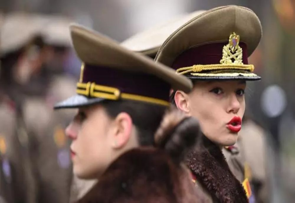 Străinii au votat: Româncele, cele mai frumoase femei-militar din lume! Le-au depășit pe rusoaice și pe australience