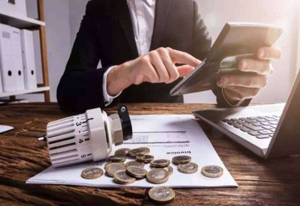 Facturarea electronică va fi obligatorie în România pentru toate tranzacţiile între firme, din 2024 - Anunțul ministrului Boloș