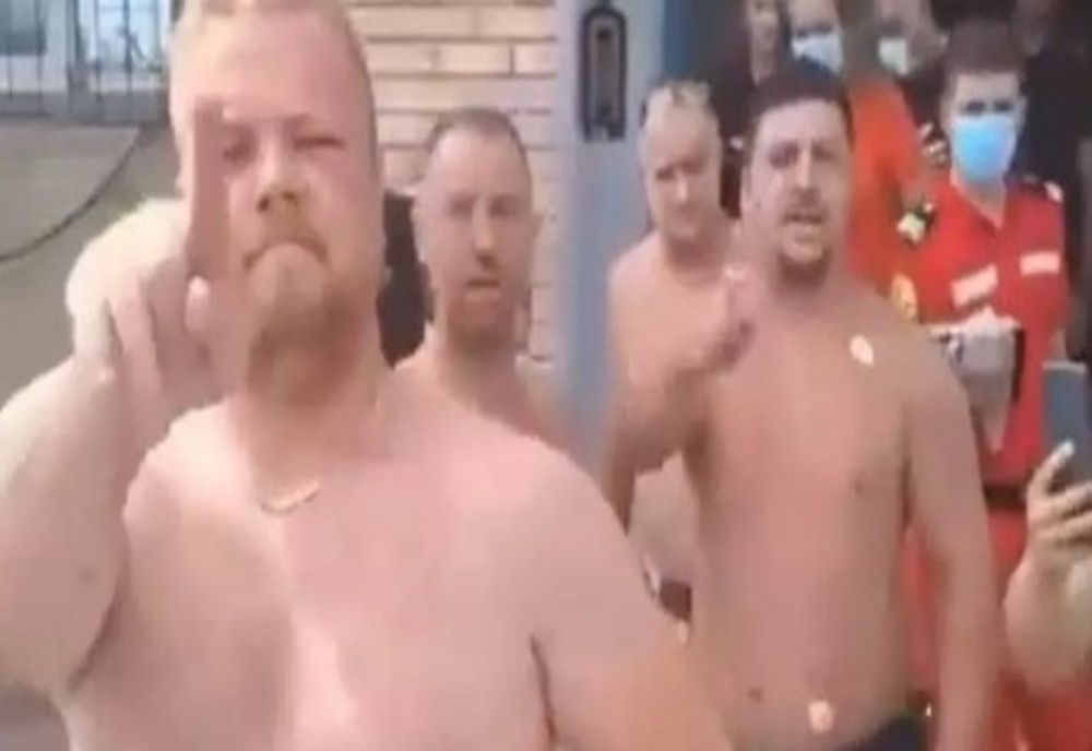 S-a aflat cine sunt bătăușii de la Costinești - Agresorii de pe plajă sunt din Brașov și au la activ condamnări grele