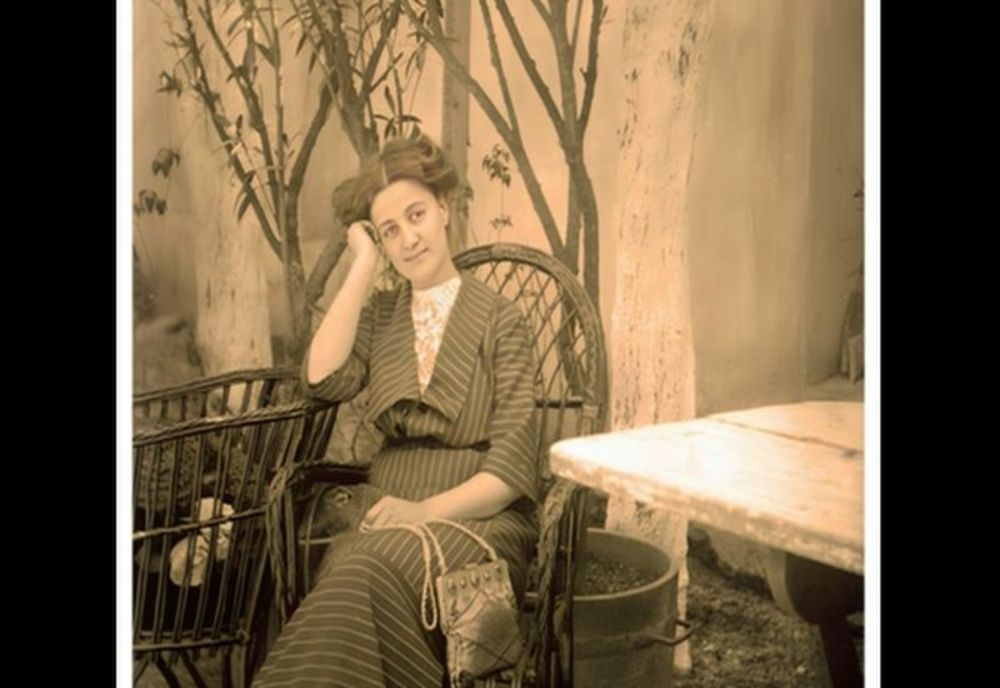 VIDEO Expoziție digitală la Biblioteca Județeană Brașov, de Ziua Mondială a Fotografiei!