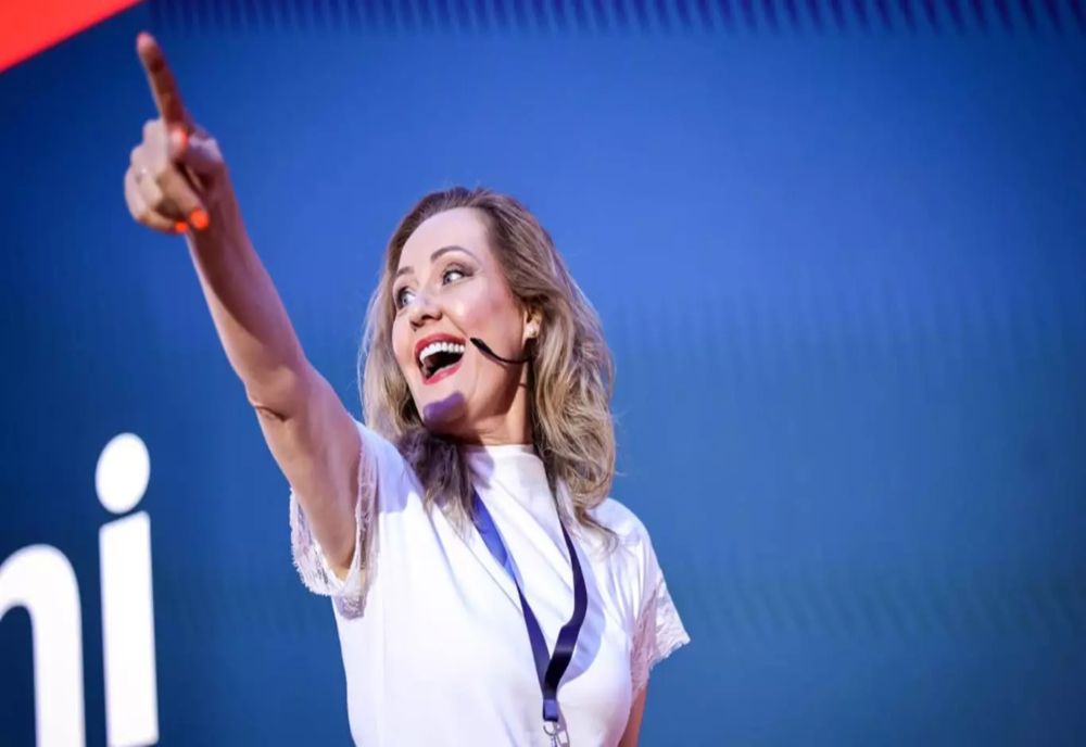 INVESTIȚIE MASIVĂ PENTRU CAMPANIA LA PREZIDENȚIALE A ELENEI LASCONI. USR L-A ANGAJAT PE CONSULTANTUL AMERICAN CU CARE ILIESCU A PIERDUT ÎN FAȚA LUI CONSTANTINESCU