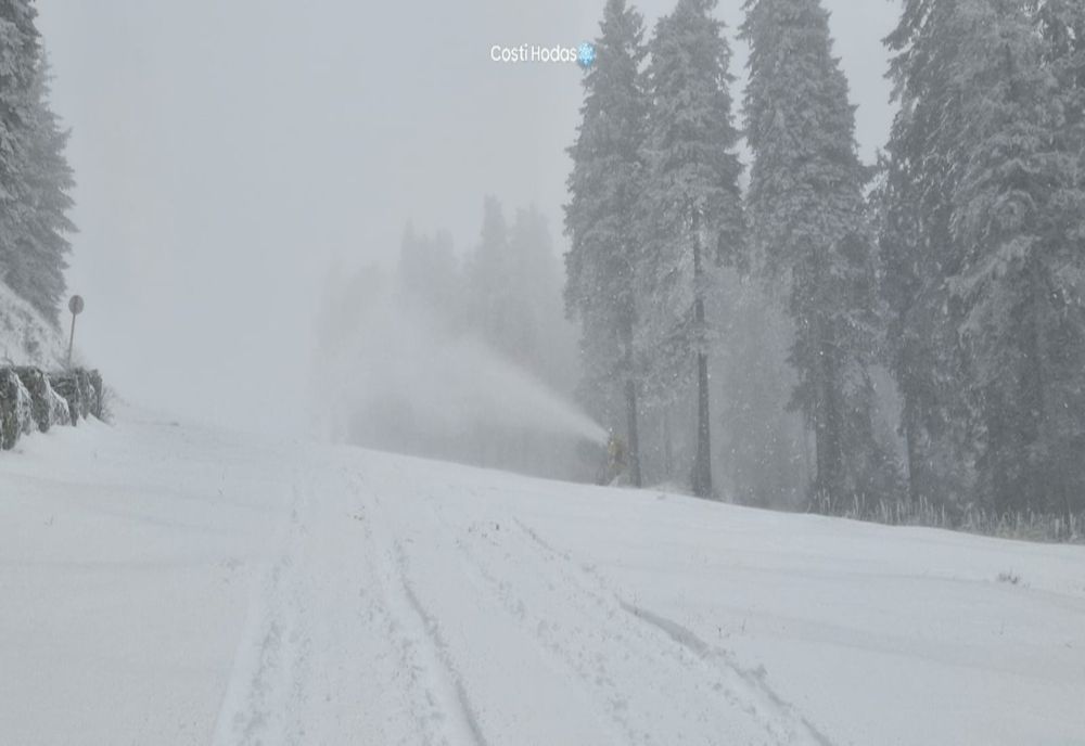 STRAT DE ZĂPADĂ DE 30 DE CENTIMETRI, ÎN POIANA BRAȘOV