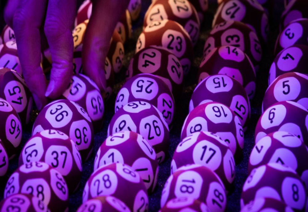 CINE ESTE CÂȘTIGĂTORUL PREMIULUI DE PESTE 6 MILIOANE DE EURO LA LOTO