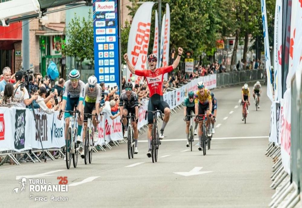 CICLISM: AUSTRIACUL MAXIMILIAN SCHMIDBAUER A CÂŞTIGAT PRIMA ETAPĂ A TURULUI ROMÂNIEI