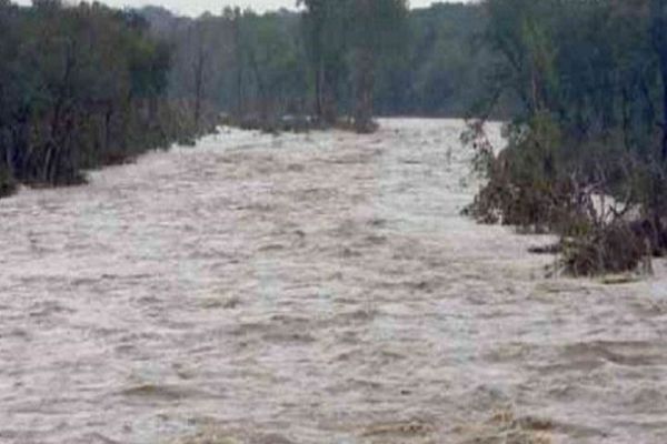 Noi avertizări COD GALBEN și COD PORTOCALIU pe mai multe râuri din țară
