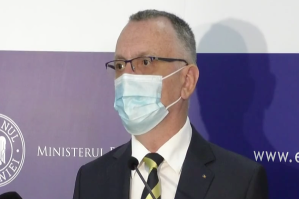 Sorin Cîmpeanu anunță controale în unitățile de învățământ cu rată mică de vaccinare