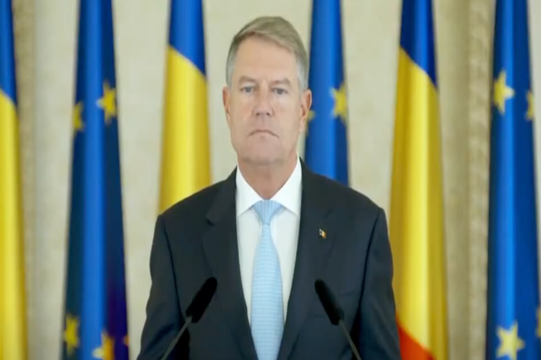 Klaus Iohannis mesaj de condoleanțe după moartea militarilor în elicopterul prăbușit