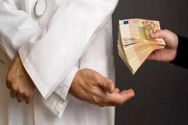 După două mega scandaluri cu medici corupți, Ministerul Sănătății face acțiuni de prevenire a corupţiei în sistem