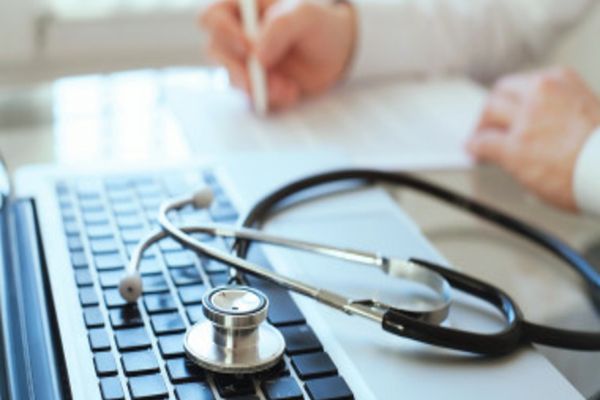 Medicii de familie se pregătesc să taxeze consultațiile