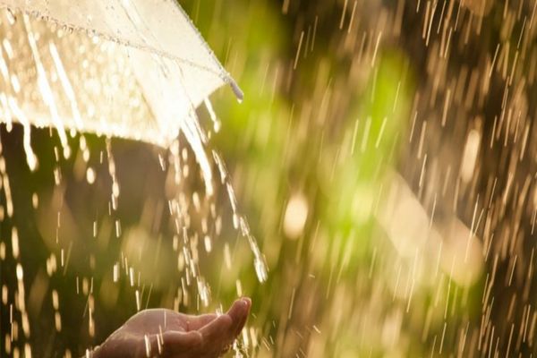 Prognoza meteo 13 mai - temperaturile urcă la 22 de grade. Zonele lovite de furtuni