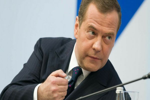 Medvedev justifică atacul cu racheta Oreșnik: o „injecție” necesară împotriva unor „psihopați periculoși”