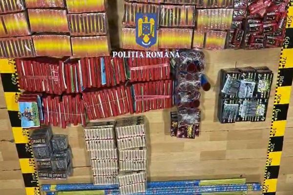 VIDEO Polițiștii brașoveni au confiscat peste 1000 de kilograme de articole pirotehnice