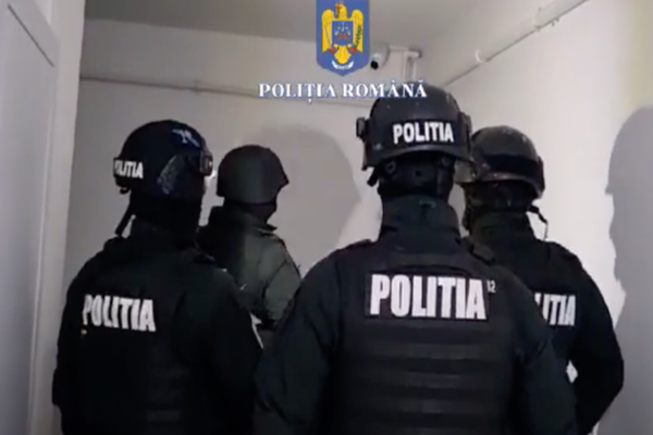 PERCHEZIȚII DOMICILIARE ÎNTR-UN DOSAR DE EVAZIUNE FISCALĂ ȘI DELAPIDARE CARE A PRODUS CONSECINȚE DEOSEBIT DE GRAVE