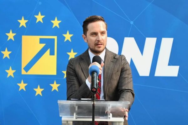 STELIAN BUJDUVEANU ANUNȚĂ UN PLAN DE MĂSURI PENTRU FLUIDIZAREA TRAFICULUI ÎN BUCUREȘTI