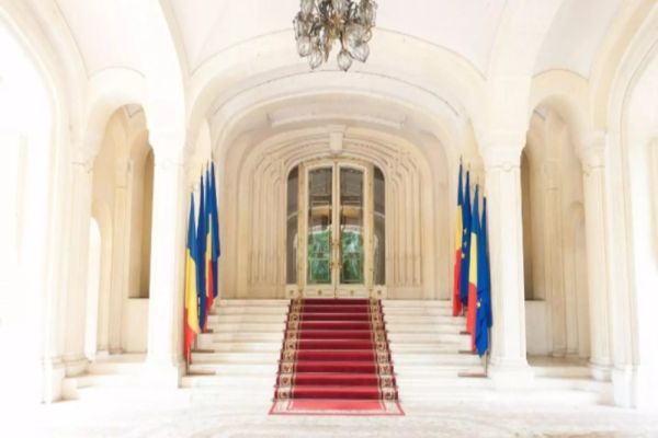 LIDERII PARTIDELOR, CHEMAȚI LA COTROCENI, LA CONSULTĂRI. SURSE: SE DESEMNEAZĂ PREMIERUL FĂRĂ ACORD PE MINISTERE