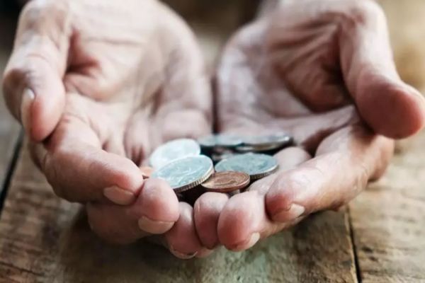 Radiografia sărăciei. De ce sprijinul oferit de stat nu acoperă scumpirile record din ultima perioadă