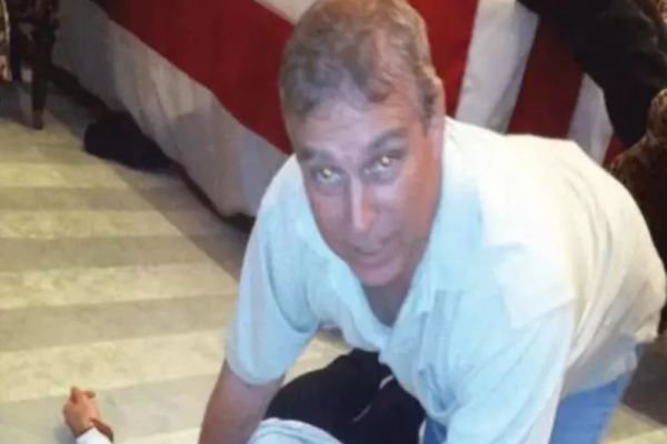 Prințul Andrew, arestat de ziua lui de către Poliția britanică, după ce au fost făcute publice legăturile cu Jeffrey Epstein - FOTO