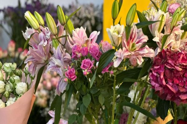 Ce flori nu este bine să dăruiești sau să primești de Ziua Îndrăgostiților, pentru că aduc ghinion