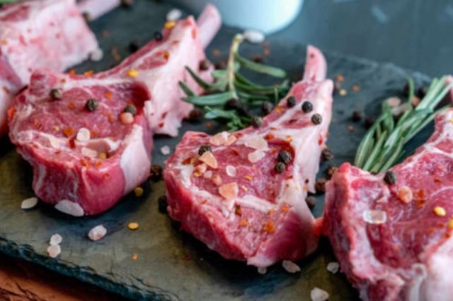 Studiu: Românii reduc bugetul de Paște. De ce sunt cheltuielile mai mici față de Crăciun?