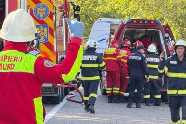 Alertă la o școală din Petroșani. Zeci de elevi și profesori, evacuați după un incident petrecut pe holurile unității