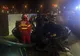 FOTO + VIDEO Mașină distrusă, după ce a intrat într-un stâlp