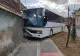 FOTO Autobuz distrus, după ce a lovit zidul unei case