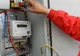 Atenție la contractele pe care le semnați! Operator de furnizare a energiei electrice amendat de OPC cu 20.000 de lei!