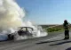 Trafic blocat pe DN 1A, în județul Brașov, după ce o mașină a luat foc. O persoană a fost găsită carbonizată
